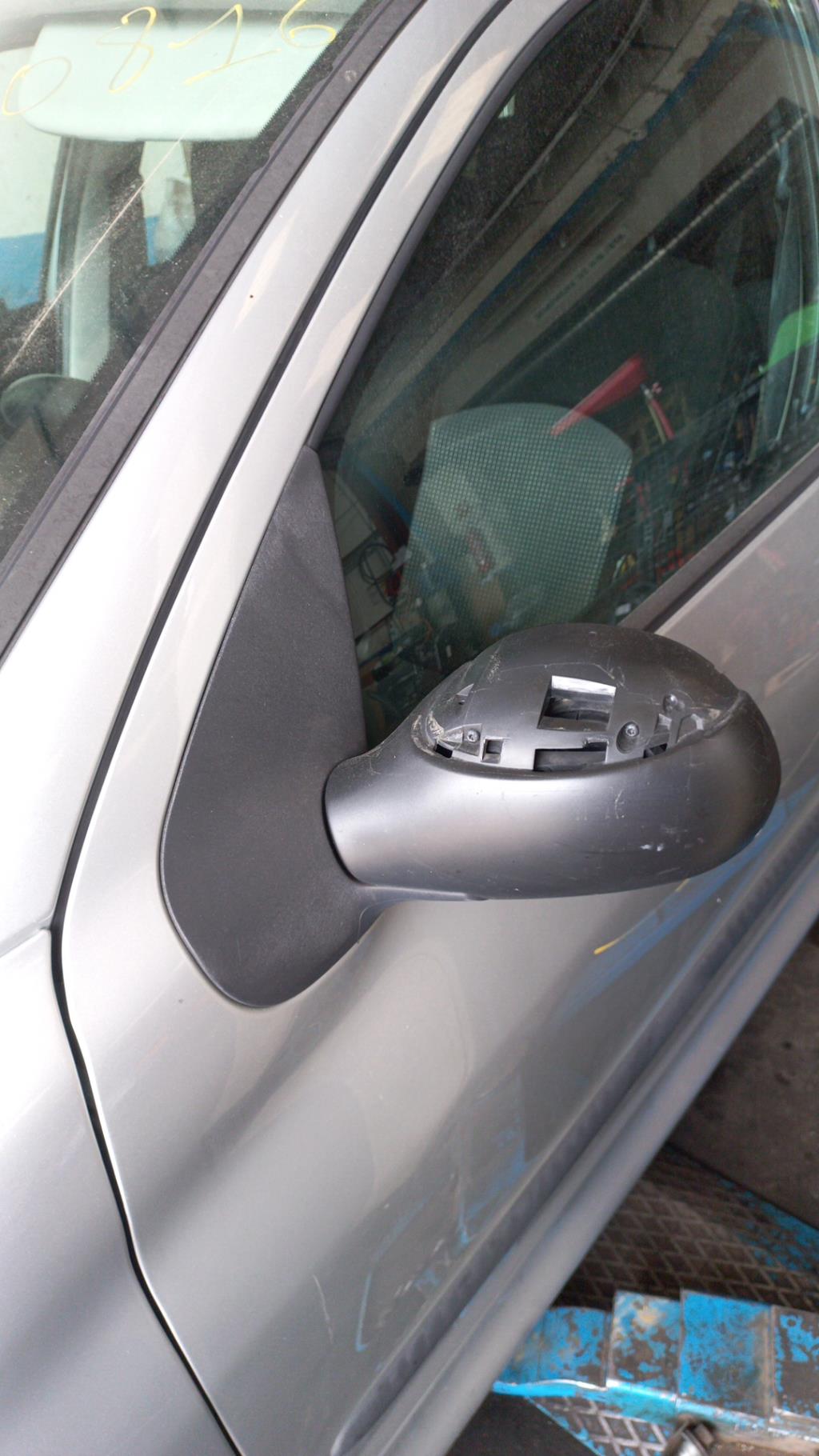 Specchietto retrovisore sinistro PEUGEOT 206 PHASE 1 BREAK Diésel - 1