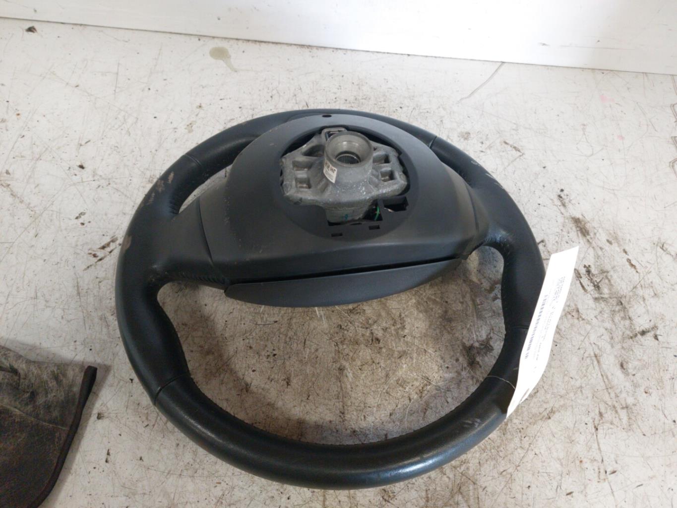 Volant RENAULT MEGANE 3 PHASE 1 BREAK  - 1