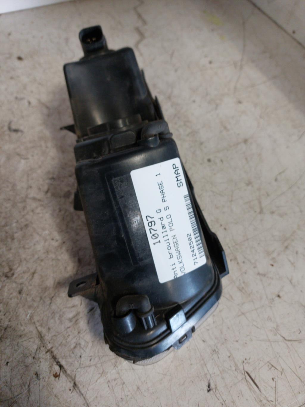 Fendinebbia sinistro (luce) VOLKSWAGEN POLO 5 PHASE 1 Gasolina - 1