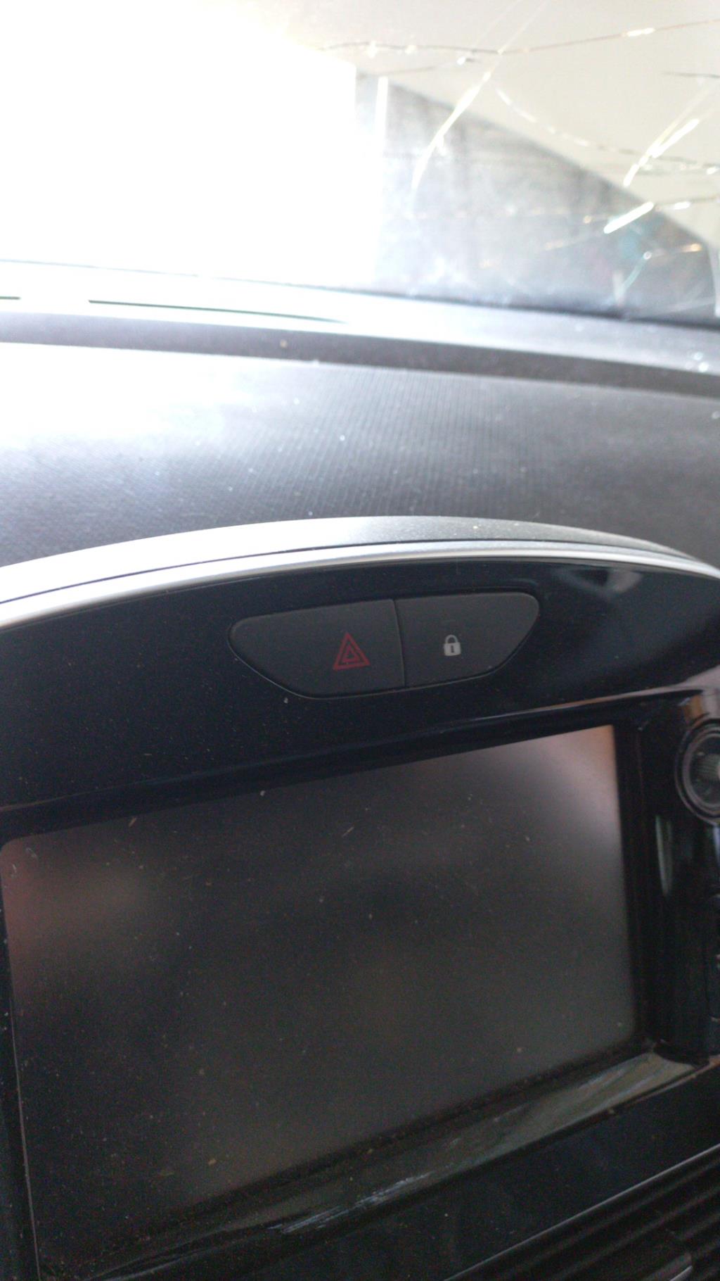 Bouton de warning RENAULT CLIO 4 PHASE 2  - 1