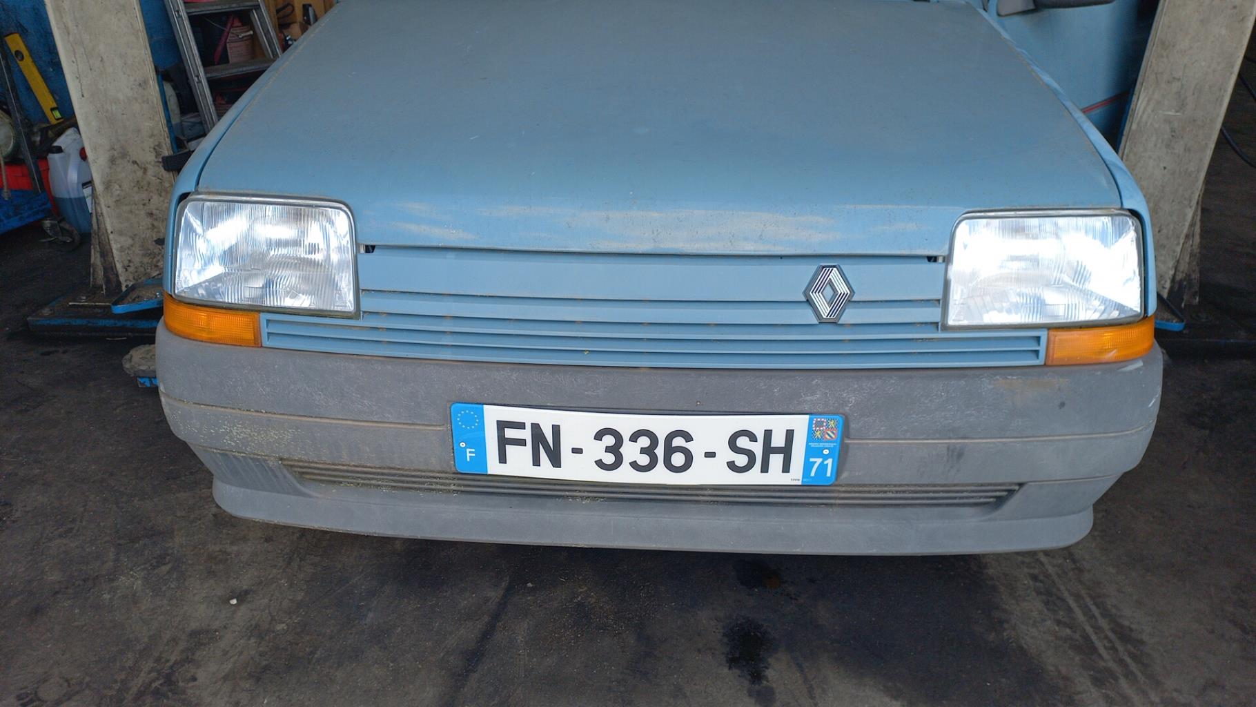 Calandre RENAULT SUPER 5 Essence - 1