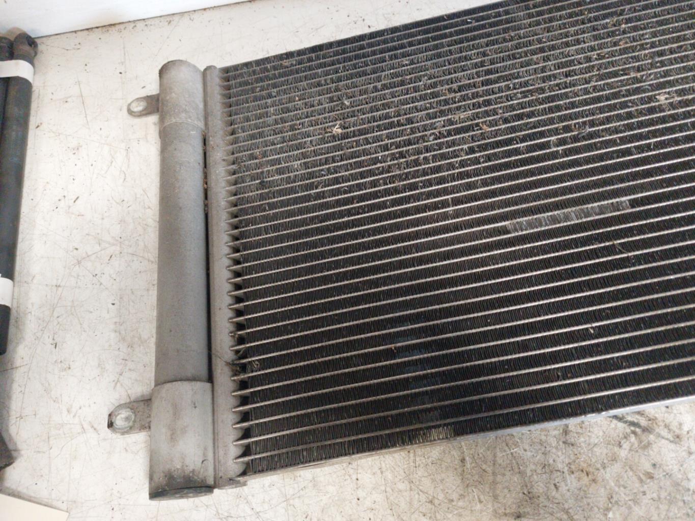 Condensatore clima VOLKSWAGEN POLO 5 PHASE 1 Gasolina - 1