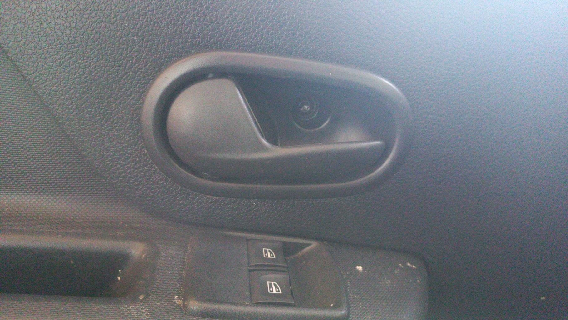 Maniglia interna anteriore sinistra DACIA SANDERO 2 PHASE 2 Gasolina - 1