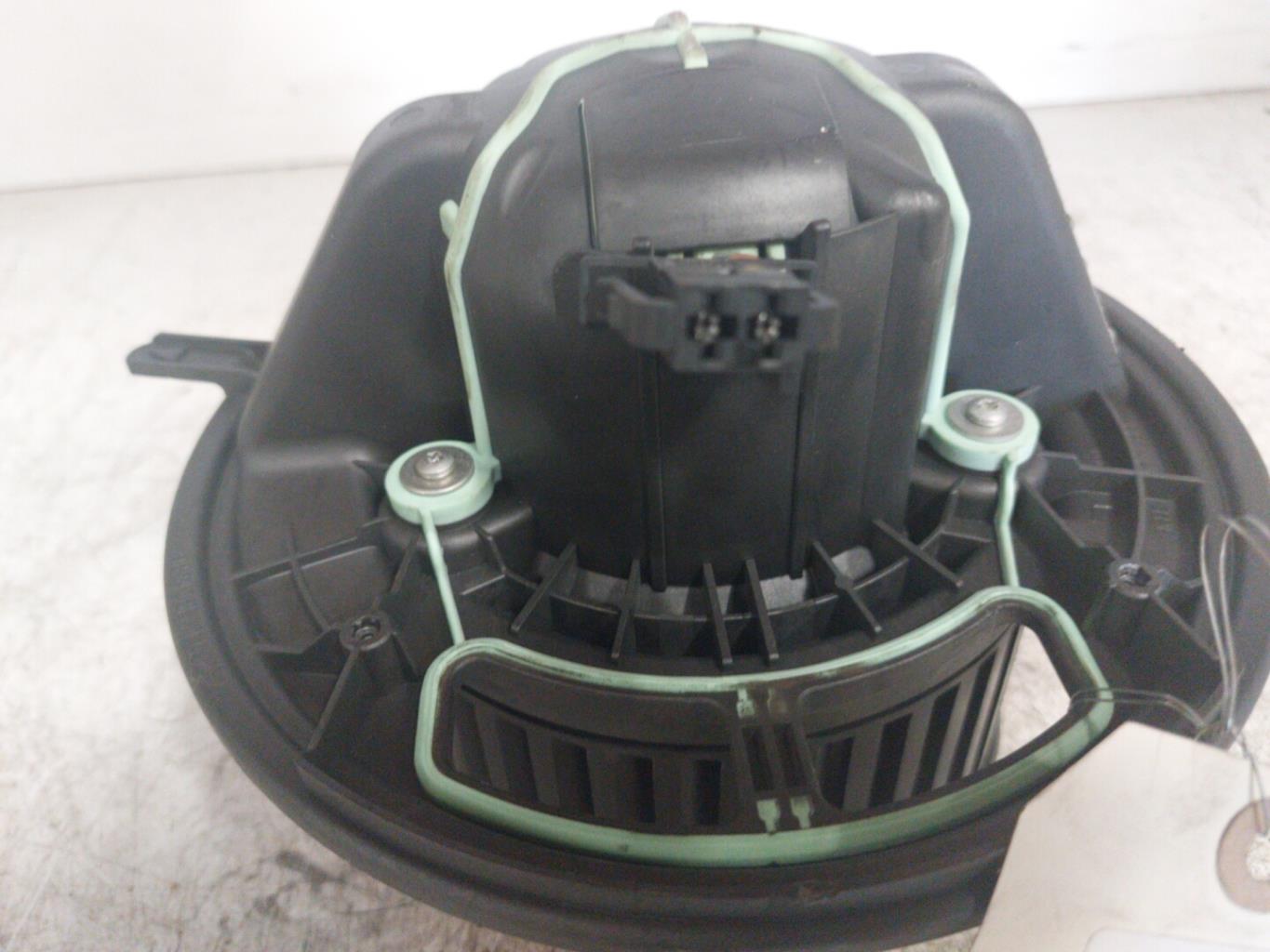 Ventilateur chauffage BMW SERIE 1 E81 Diesel - 1
