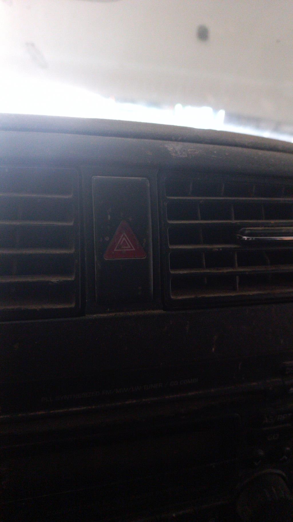 Bouton de warning SUZUKI JIMNY 1 PHASE 2  - 1