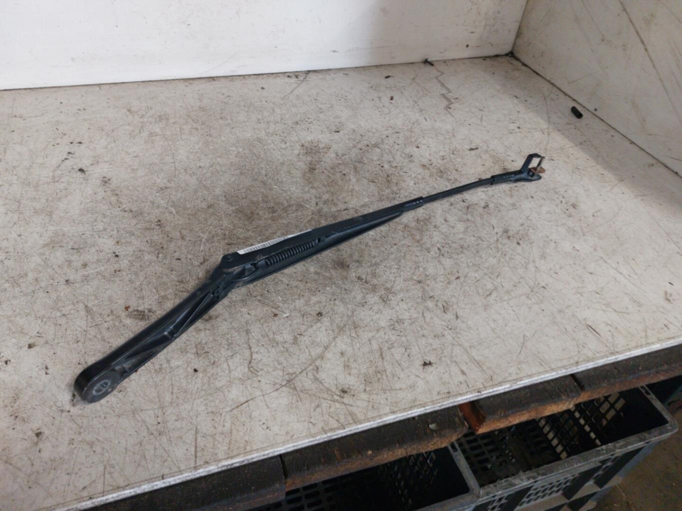 Braccio tergicristallo anteriore sinistro VOLKSWAGEN GOLF 5 Diésel - 1