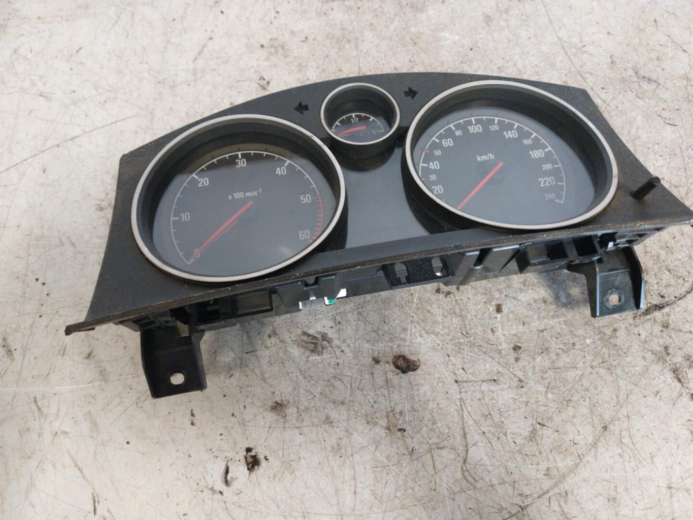 Compteur OPEL ZAFIRA B PHASE 2  - 1