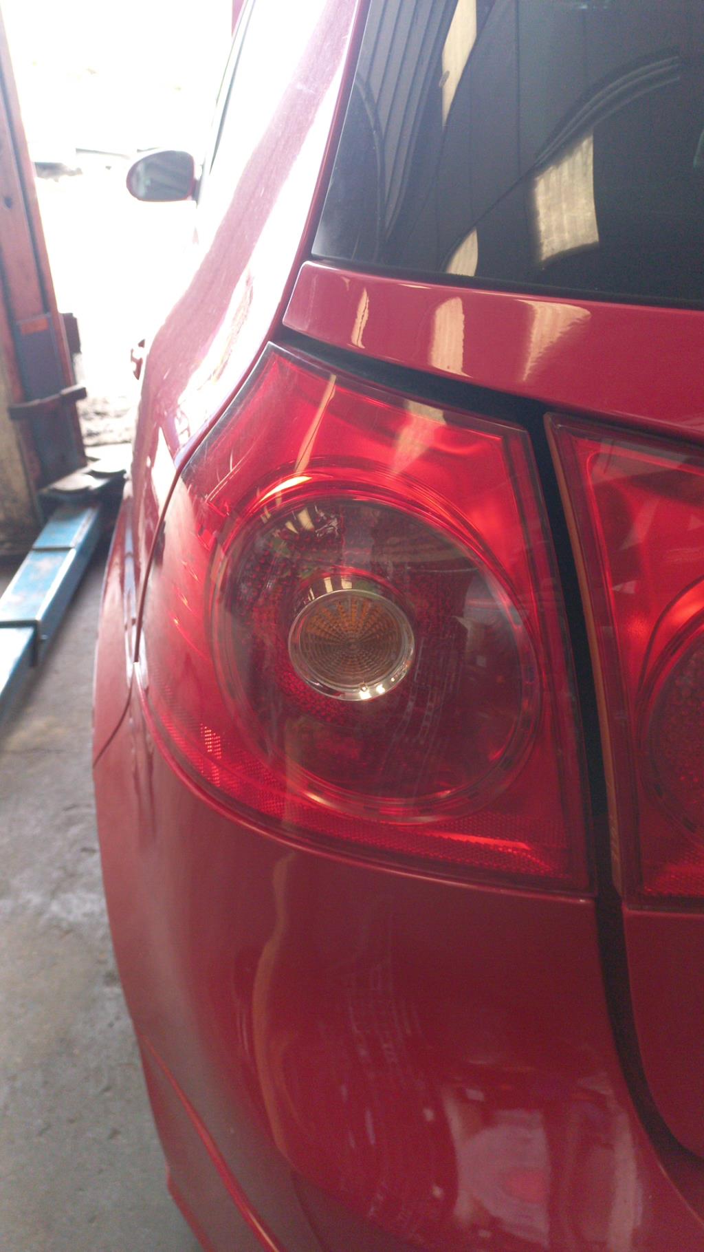 Fanale posteriore principale sinistro (luci) VOLKSWAGEN GOLF 5  - 1