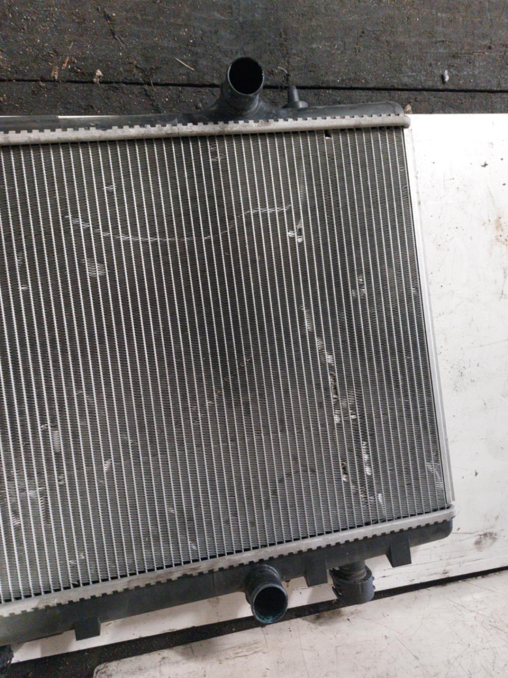 Radiateur eau PEUGEOT 407 PHASE 1 Diesel - 1