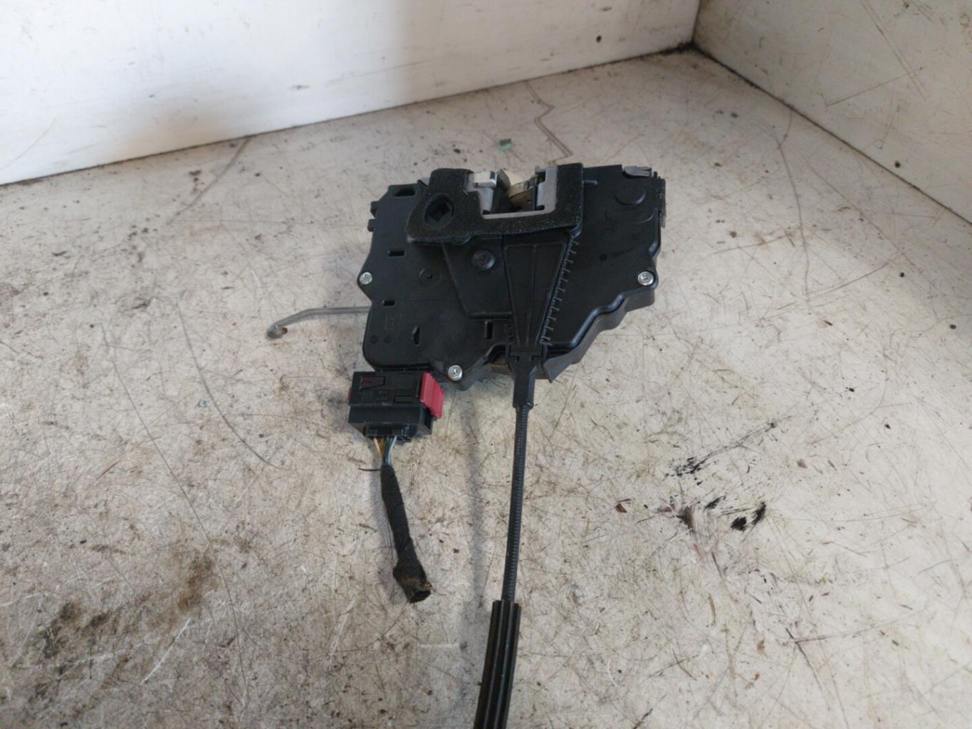 Serrure avant droit OPEL MERIVA B PHASE 1 Diesel - 1