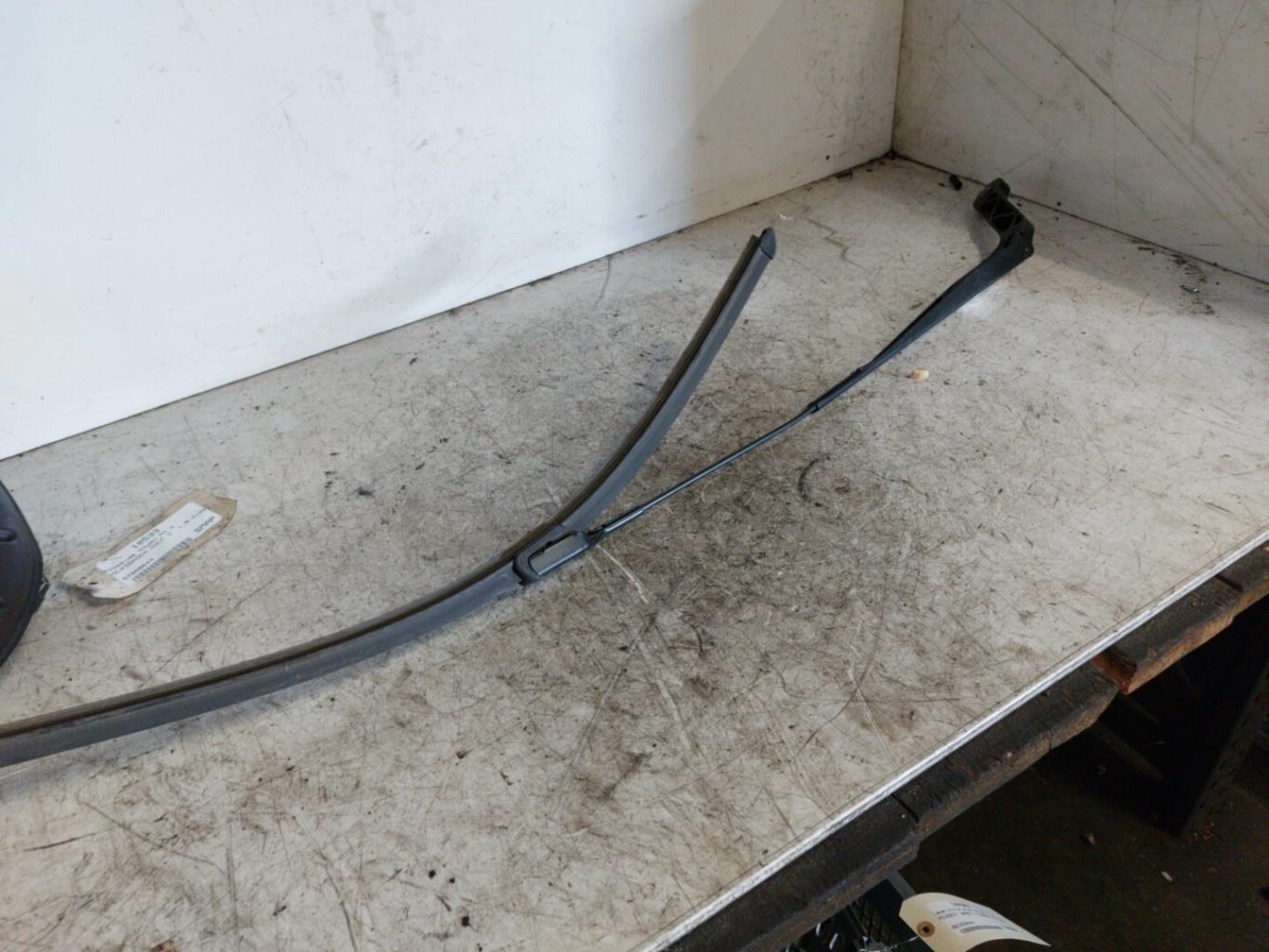 Braccio tergicristallo anteriore sinistro PEUGEOT BOXER 3 PHASE 2 Diésel - 1