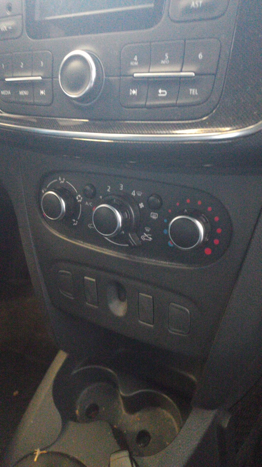 Commande chauffage DACIA SANDERO 2 PHASE 2  - 1