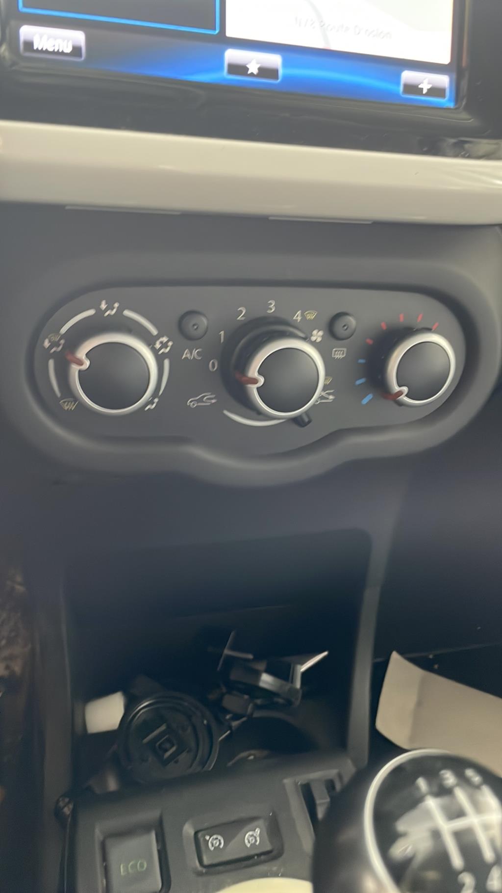 Commande chauffage RENAULT TWINGO 3 PHASE 1 Essence - 1