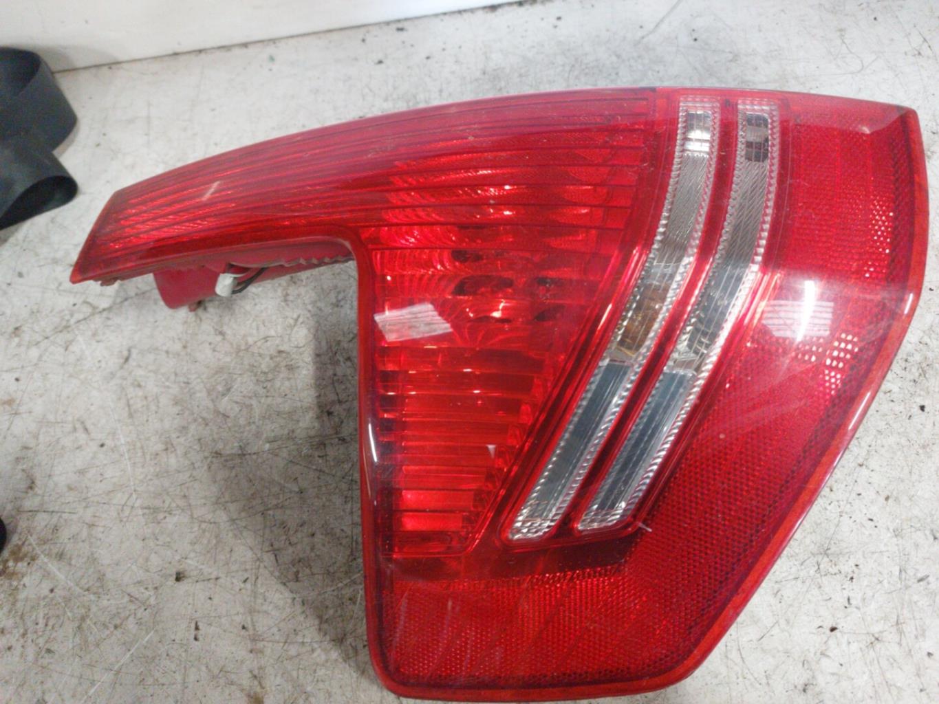 Fanale posteriore principale sinistro (luci) CITROEN C4 1 PHASE 2 Diésel - 1