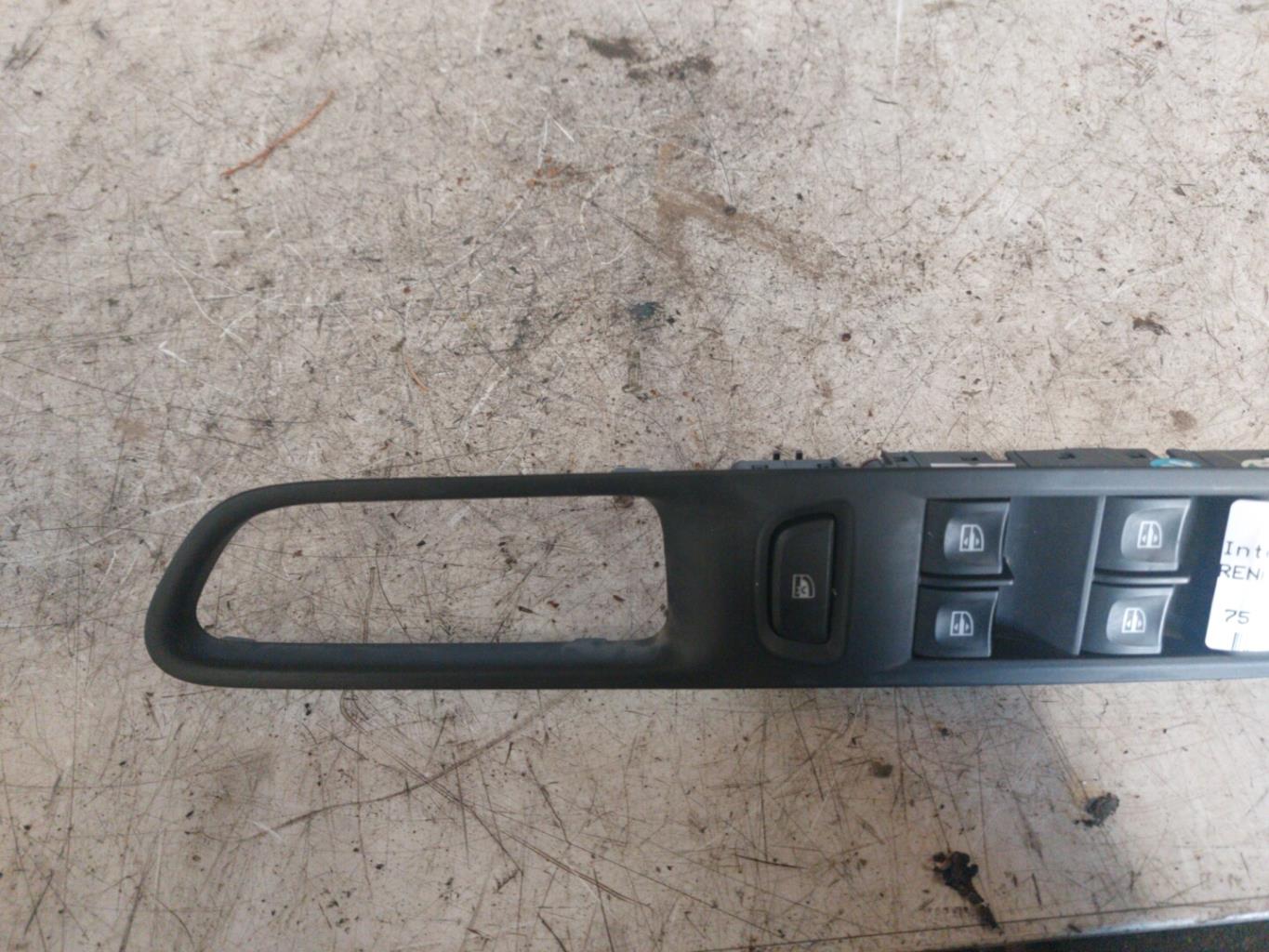 Interruttore lavacristalli anteriore sinistro RENAULT CAPTUR 1 PHASE 2 Gasolina - 1