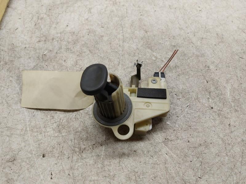 Bouton de coffre RENAULT LAGUNA 1 PHASE 2 Essence - 1