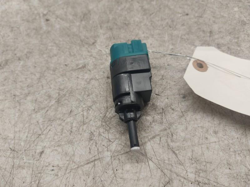 Contattore luce stop RENAULT CLIO 5 PHASE 1 Gasolina/Híbrido - 1