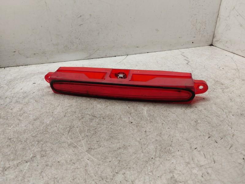Luce stop centrale MAZDA 6 1 PHASE 2 Diésel - 1