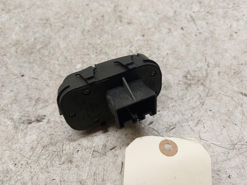 Interruttore lavacristalli anteriore sinistro FORD FOCUS 1 Gasolina - 1