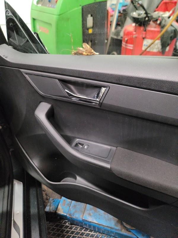 Maniglia interna anteriore destra SKODA FABIA 3 PHASE 2 Gasolina - 1