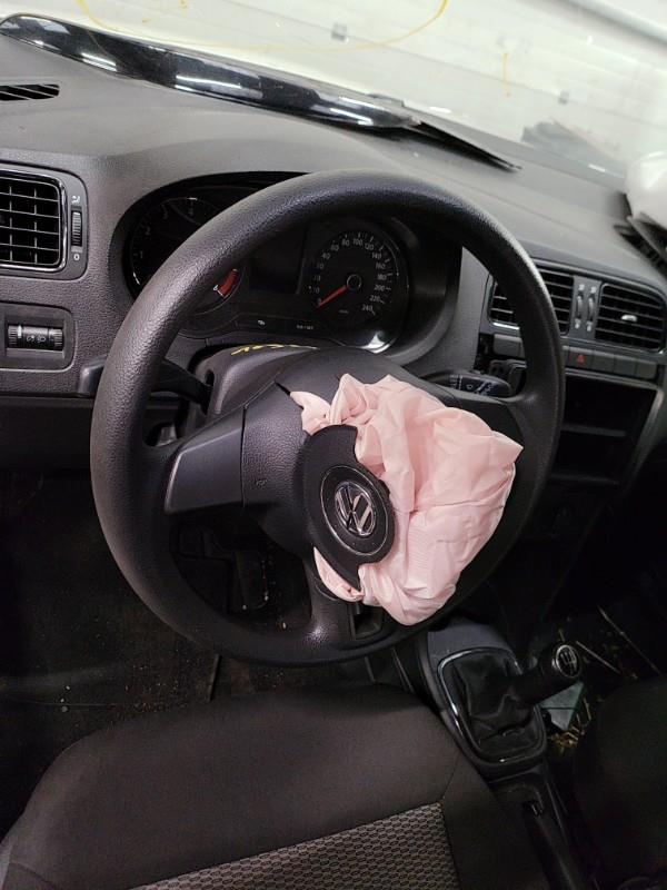 Volant VOLKSWAGEN POLO 5 PHASE 1 Essence - 1