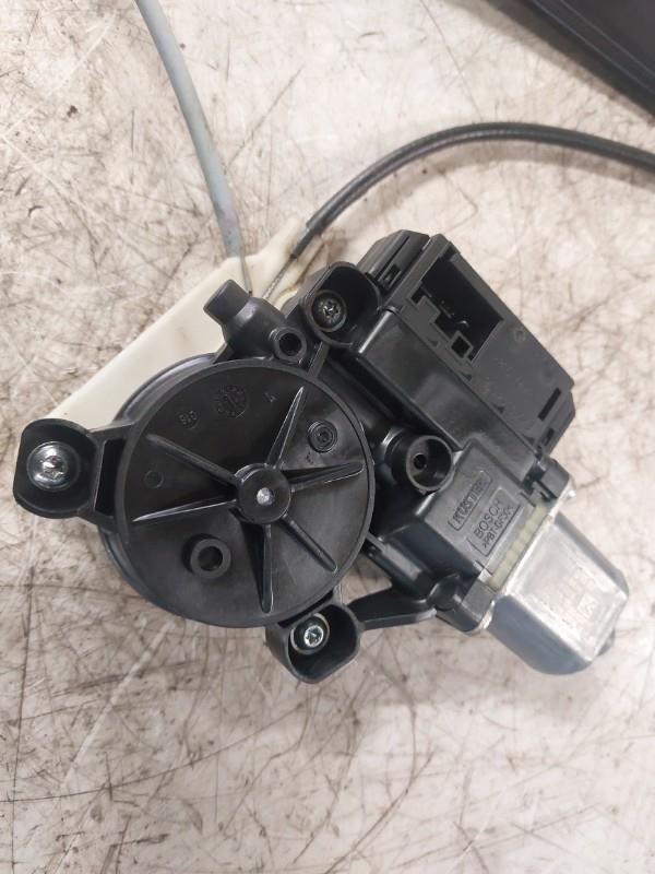 Alzacristalli elettrico posteriore sinistro VOLKSWAGEN POLO 5 PHASE 2 Gasolina - 1