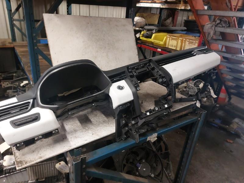 Tableau de bord RENAULT CLIO 5 PHASE 1 Essence/Hybride - 1