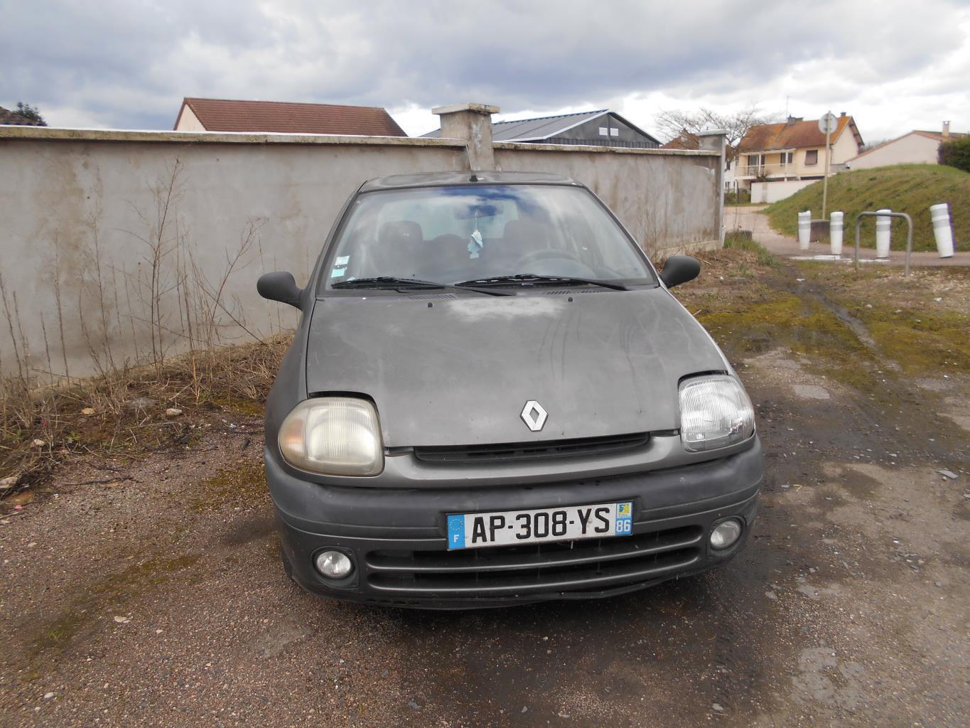 Siege avant gauche RENAULT CLIO 2 PHASE 1 Essence - 1