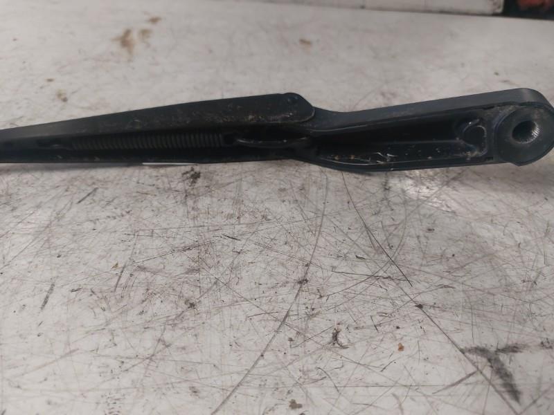 Braccio tergicristallo anteriore sinistro FORD MONDEO 2 Diésel - 1