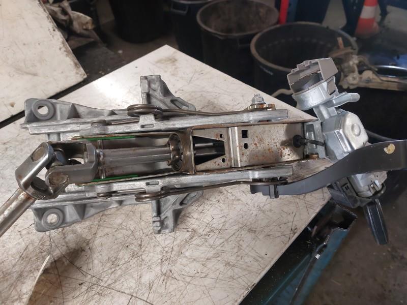 Colonne de direction FORD FOCUS 3 PHASE 1 BREAK Diesel - 1