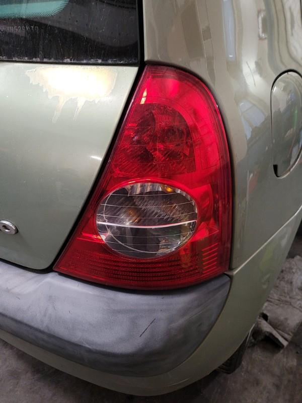 Fanale posteriore principale destro (luci) RENAULT CLIO 2 PHASE 2  - 1