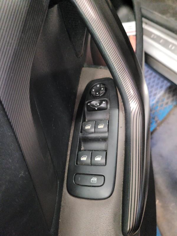 Interruttore lavacristalli anteriore sinistro PEUGEOT 2008 1 PHASE 1 Diésel - 1