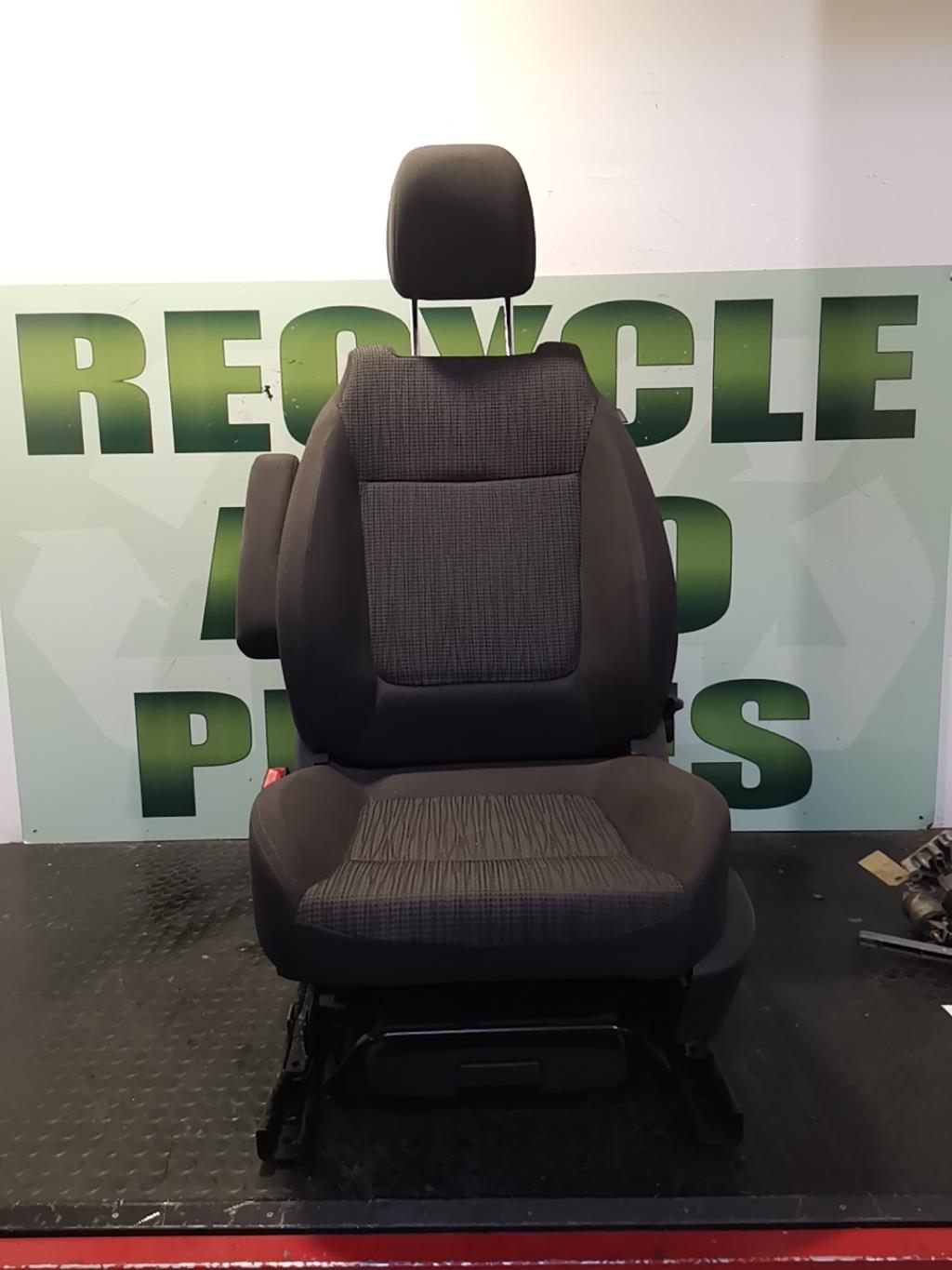 Siege avant gauche PEUGEOT 5008 1 PHASE 1 Diesel - 1