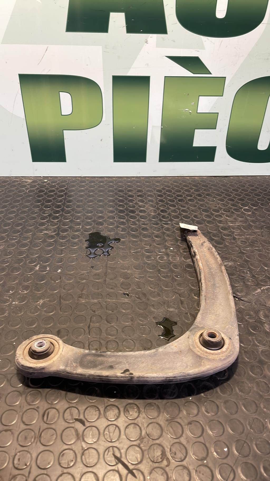 Triangle avant droit PEUGEOT 5008 1 PHASE 1 Diesel - 1