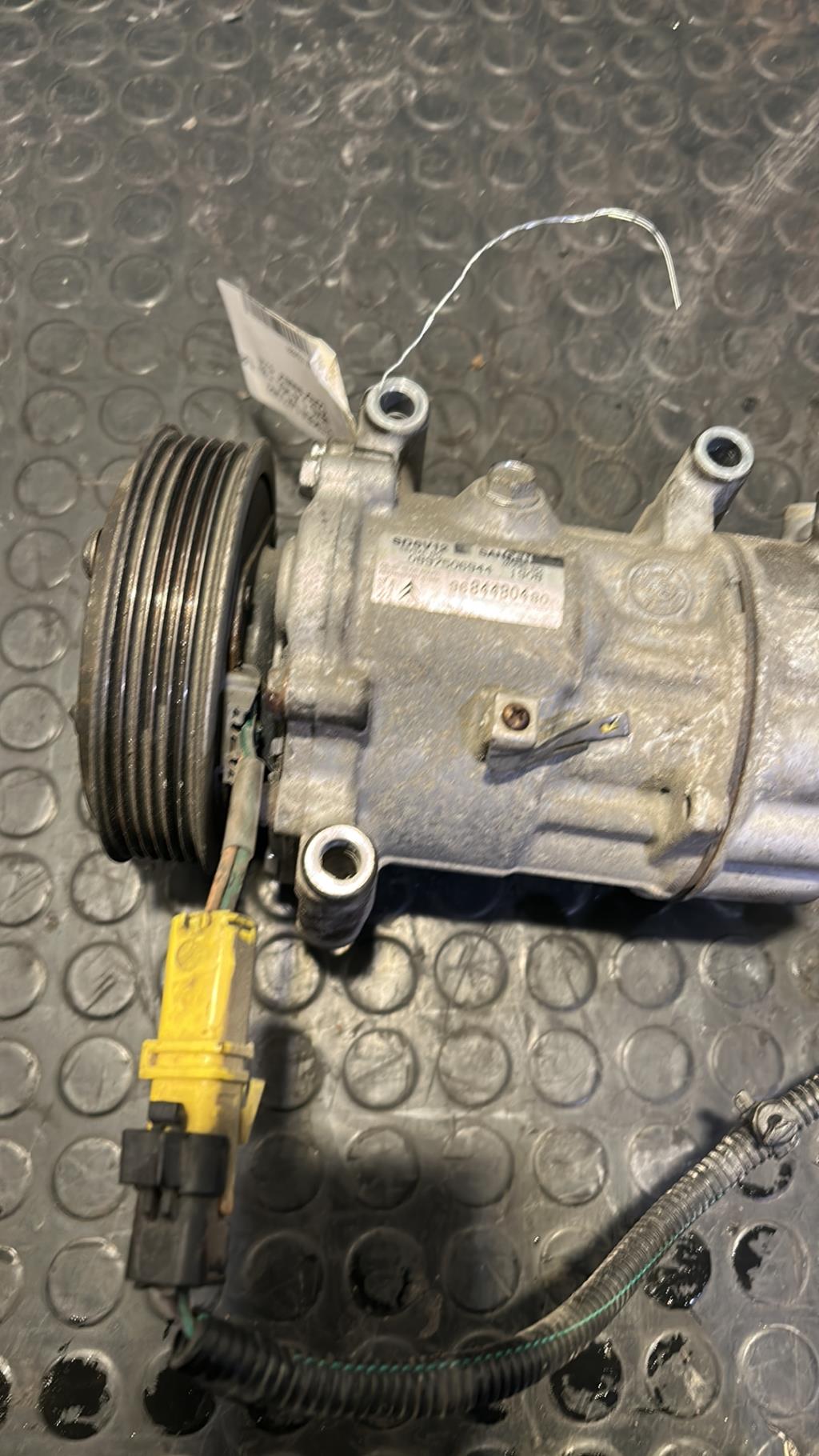 Compresseur clim CITROEN NEMO Diesel - 1