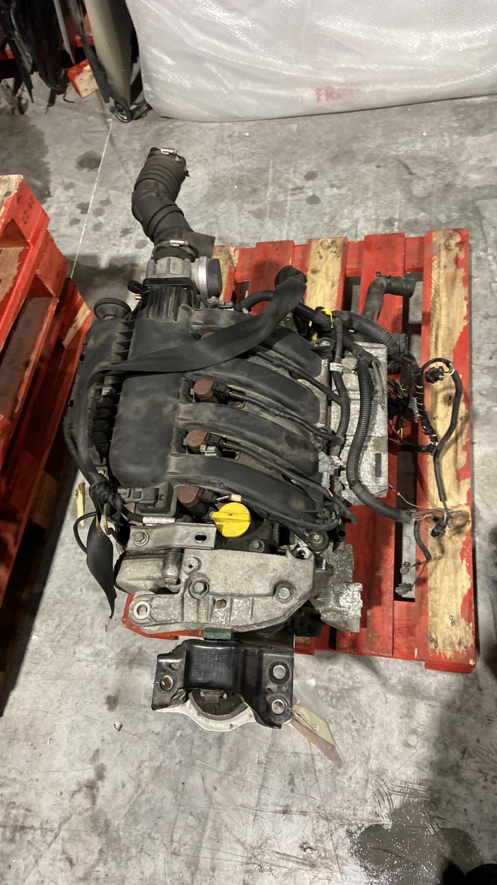 Moteur RENAULT SCENIC 2 PHASE 1 Essence - 1