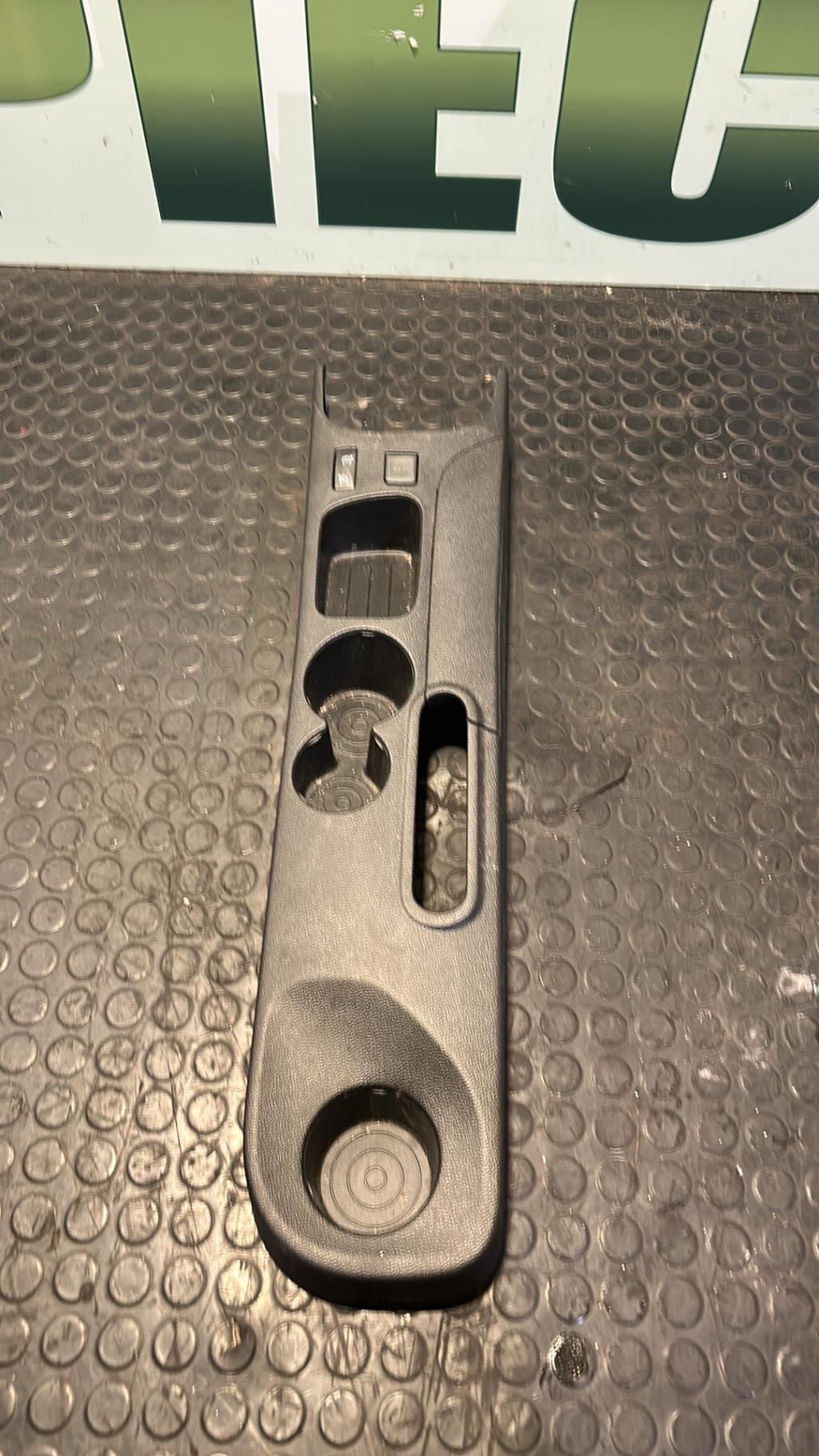 Console central (interieur plastique) RENAULT CLIO 4 PHASE 2 Diesel - 1