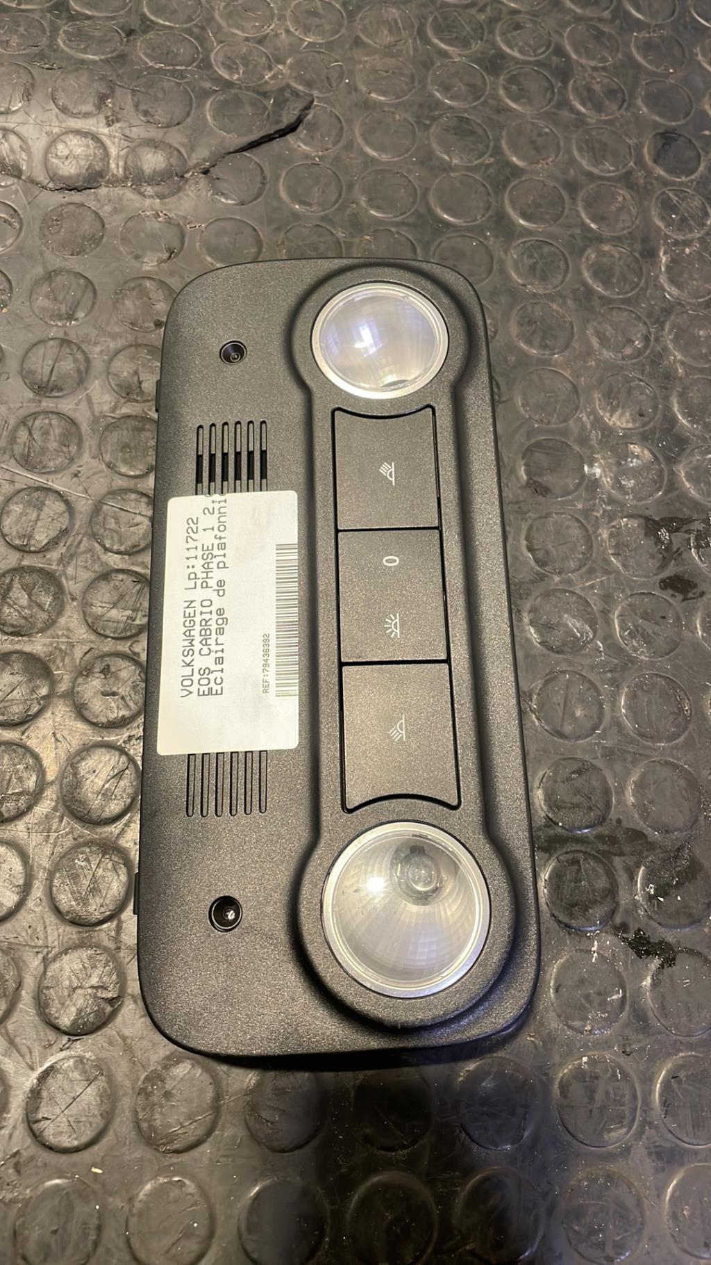 Eclairage de plafonnier VOLKSWAGEN EOS CABRIO PHASE 1 Diesel - 1