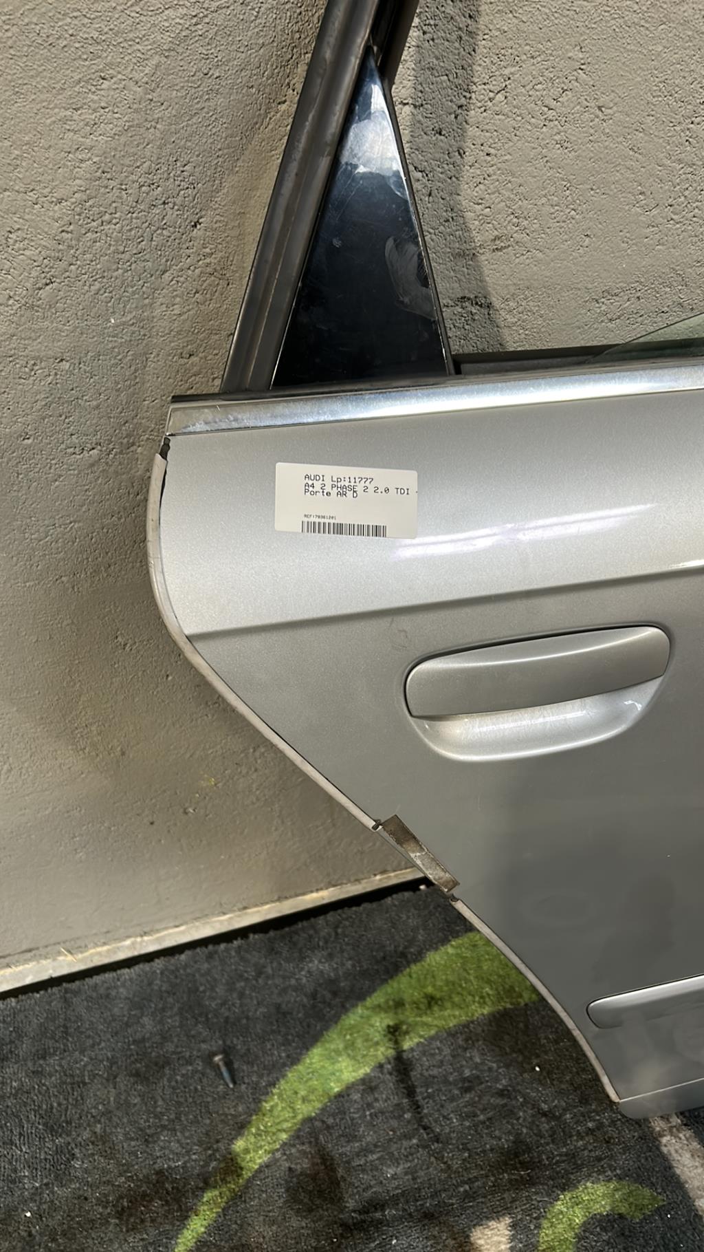 Porte arriere droit AUDI A4 2 PHASE 2 Diesel - 1