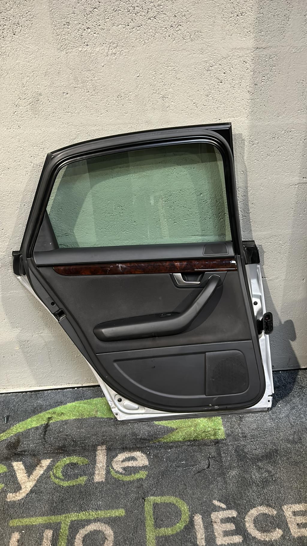 Porte arriere gauche AUDI A4 2 PHASE 2 Diesel - 1