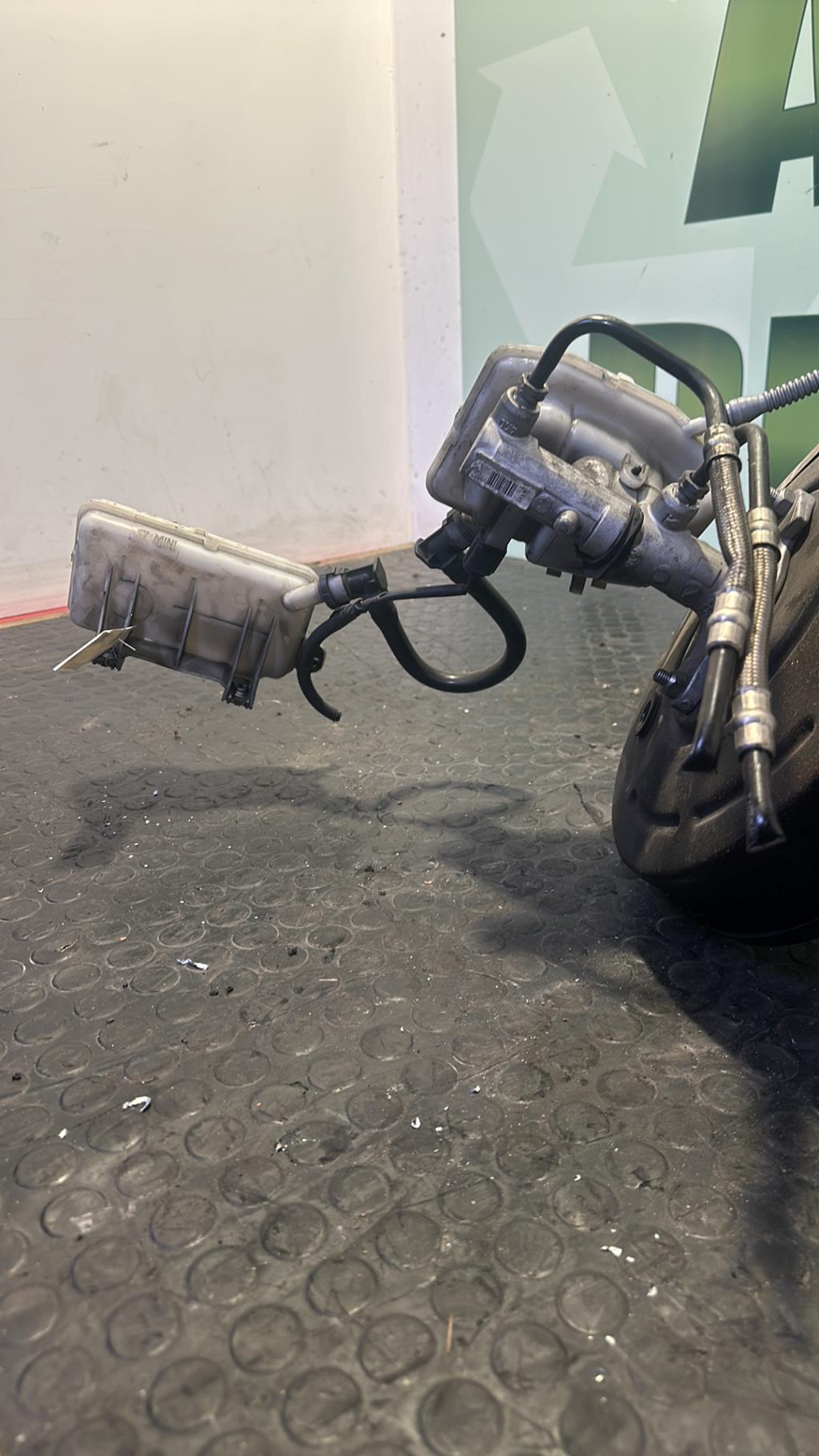 Servo frein RENAULT TRAFIC 3 COURT PHASE 1 Diesel - 1