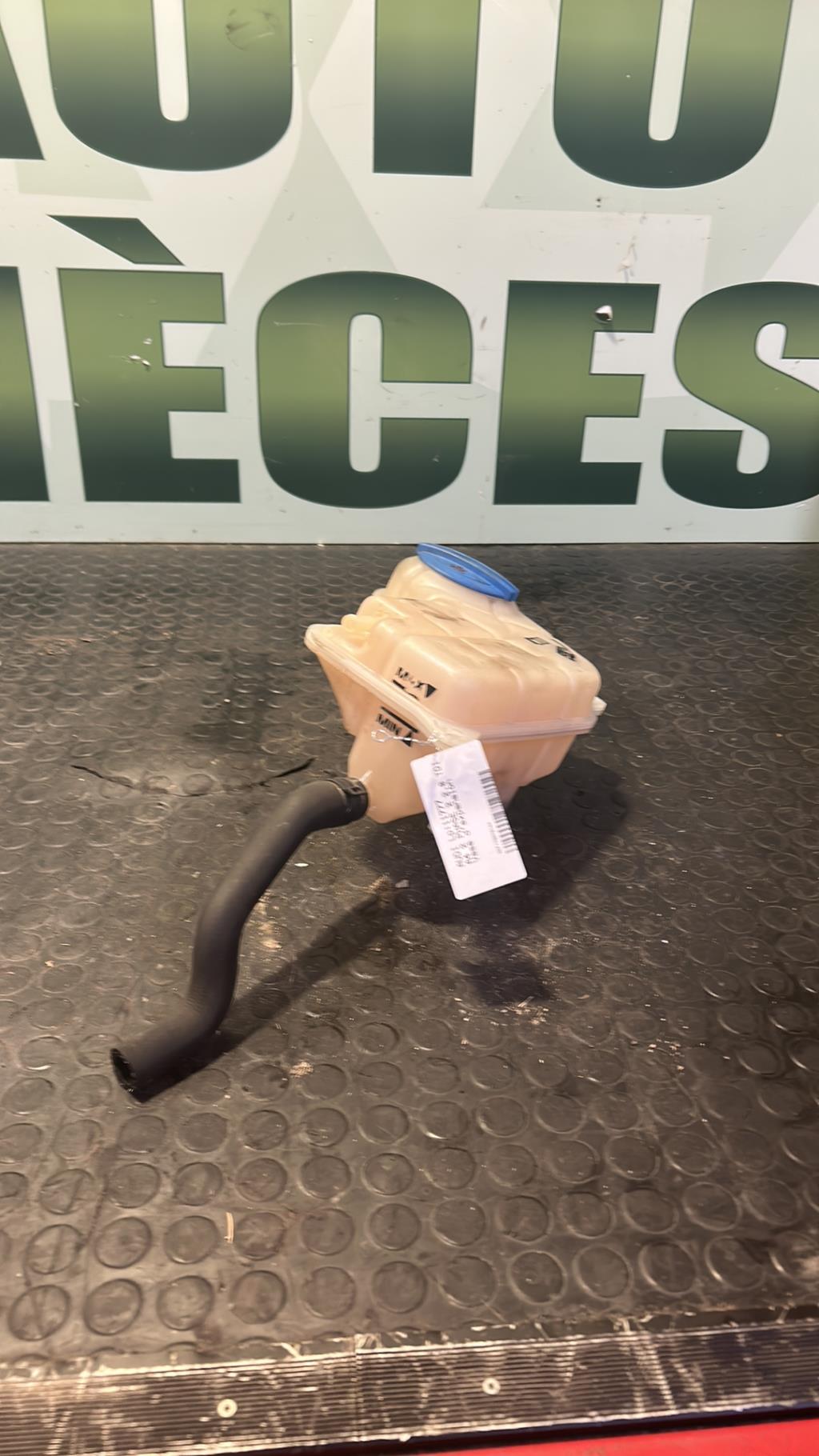 Vase d'expansion AUDI A4 2 PHASE 2 Diesel - 1
