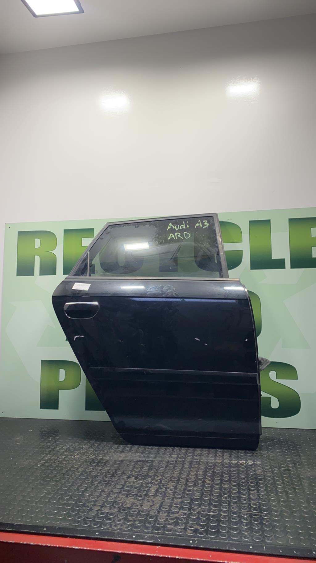 Porte arriere droit AUDI A3 2 SPORTBACK PHASE 2 Diesel - 1