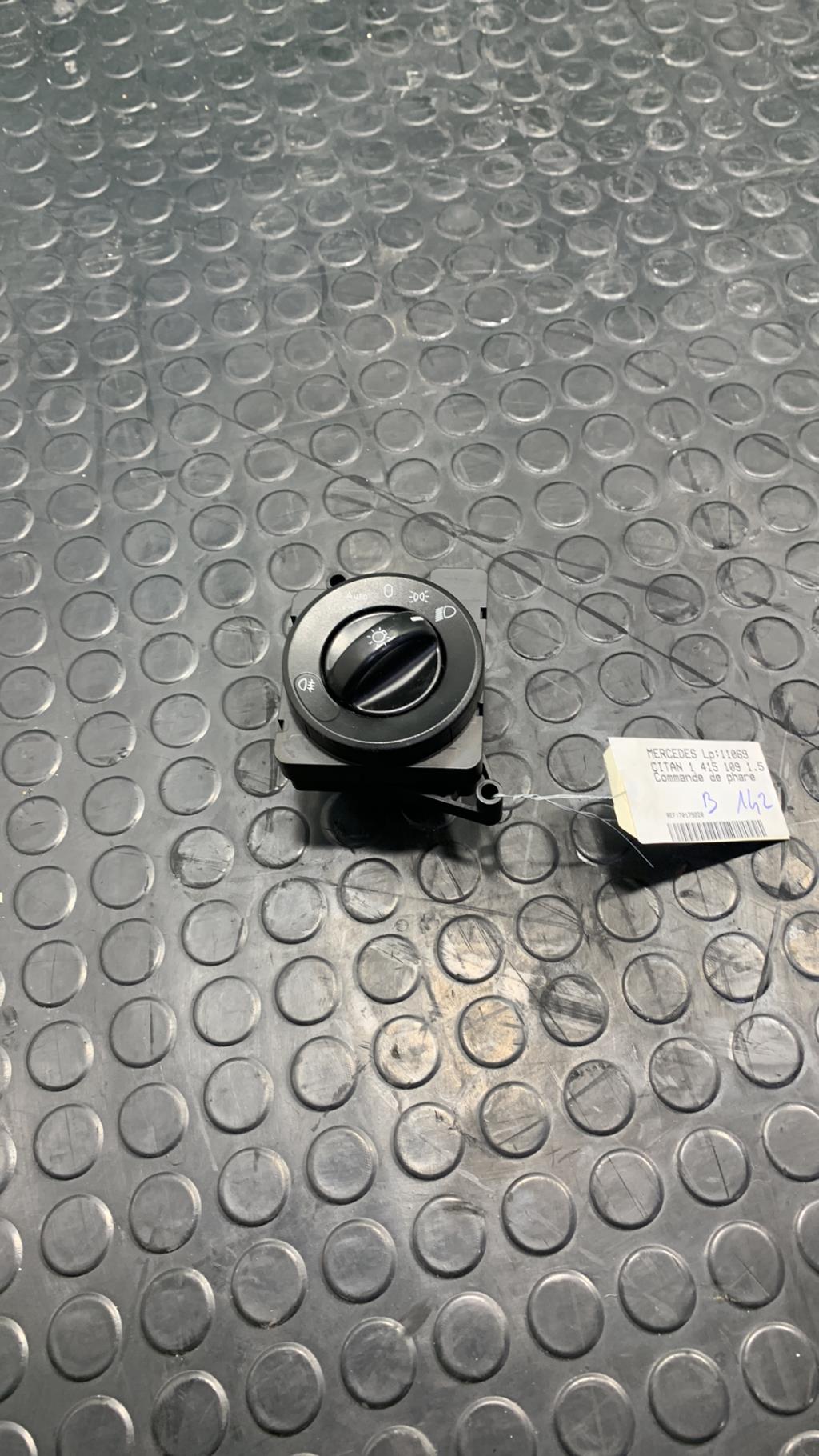 Commande de phare MERCEDES CITAN 1 415 Diesel - 1