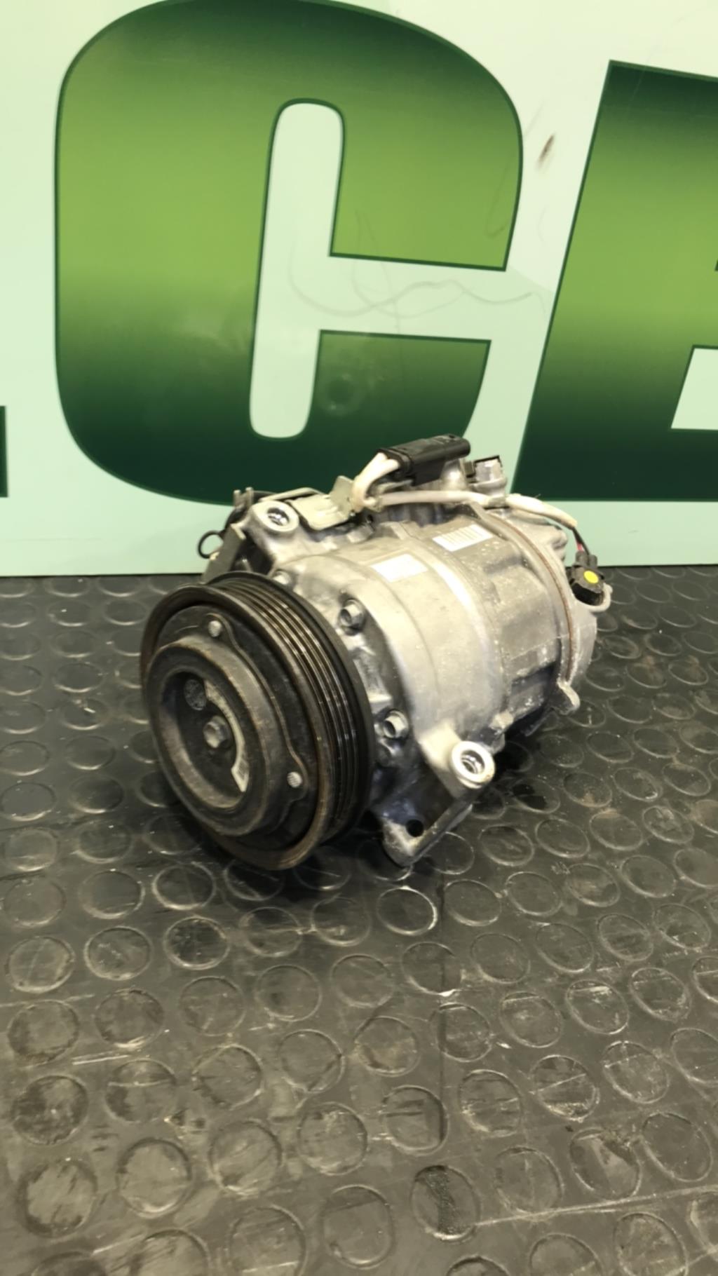 Compresseur clim MERCEDES CLASSE A 176  - 1