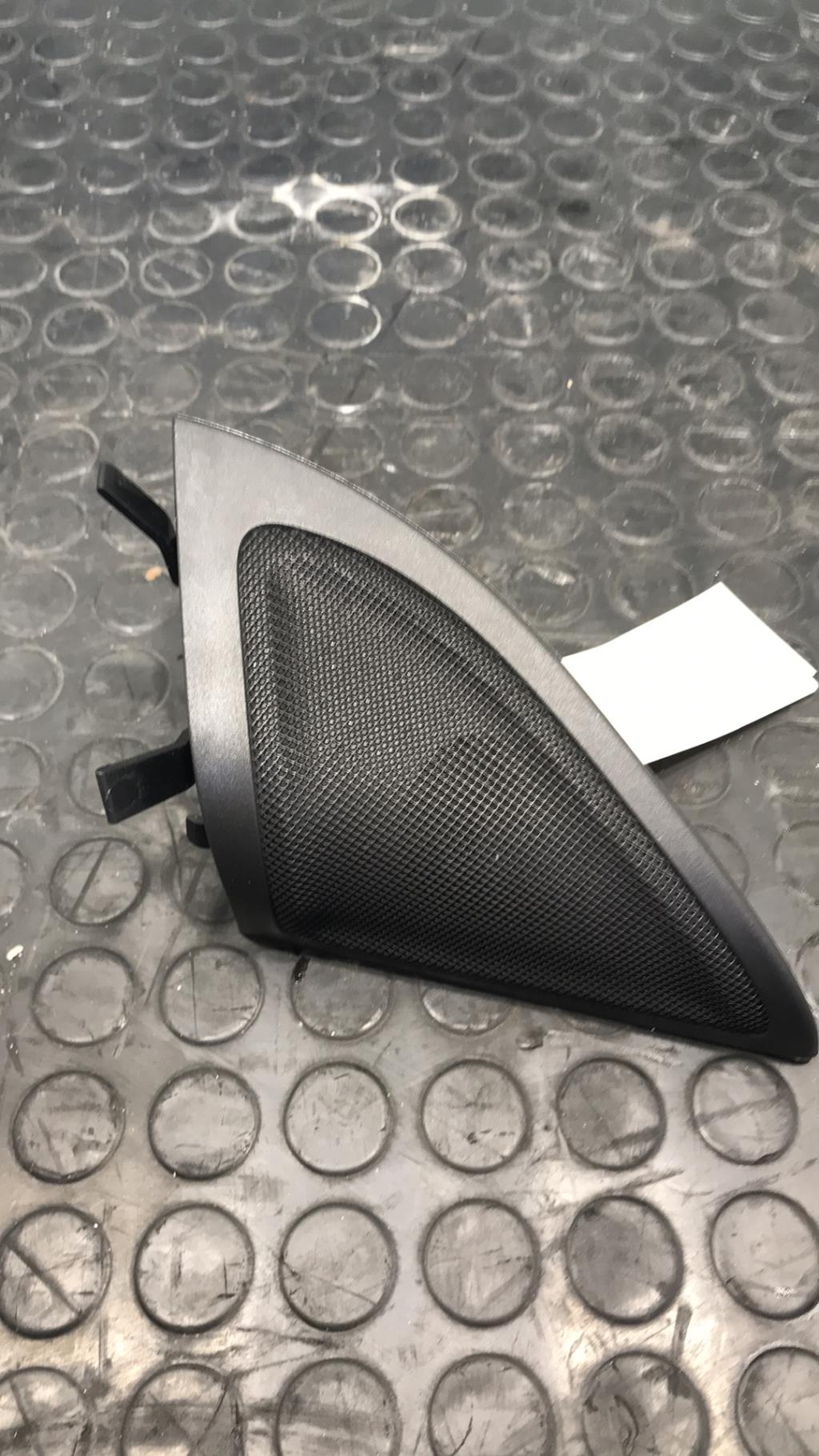 Haut parleur MERCEDES CLASSE A 176  - 1