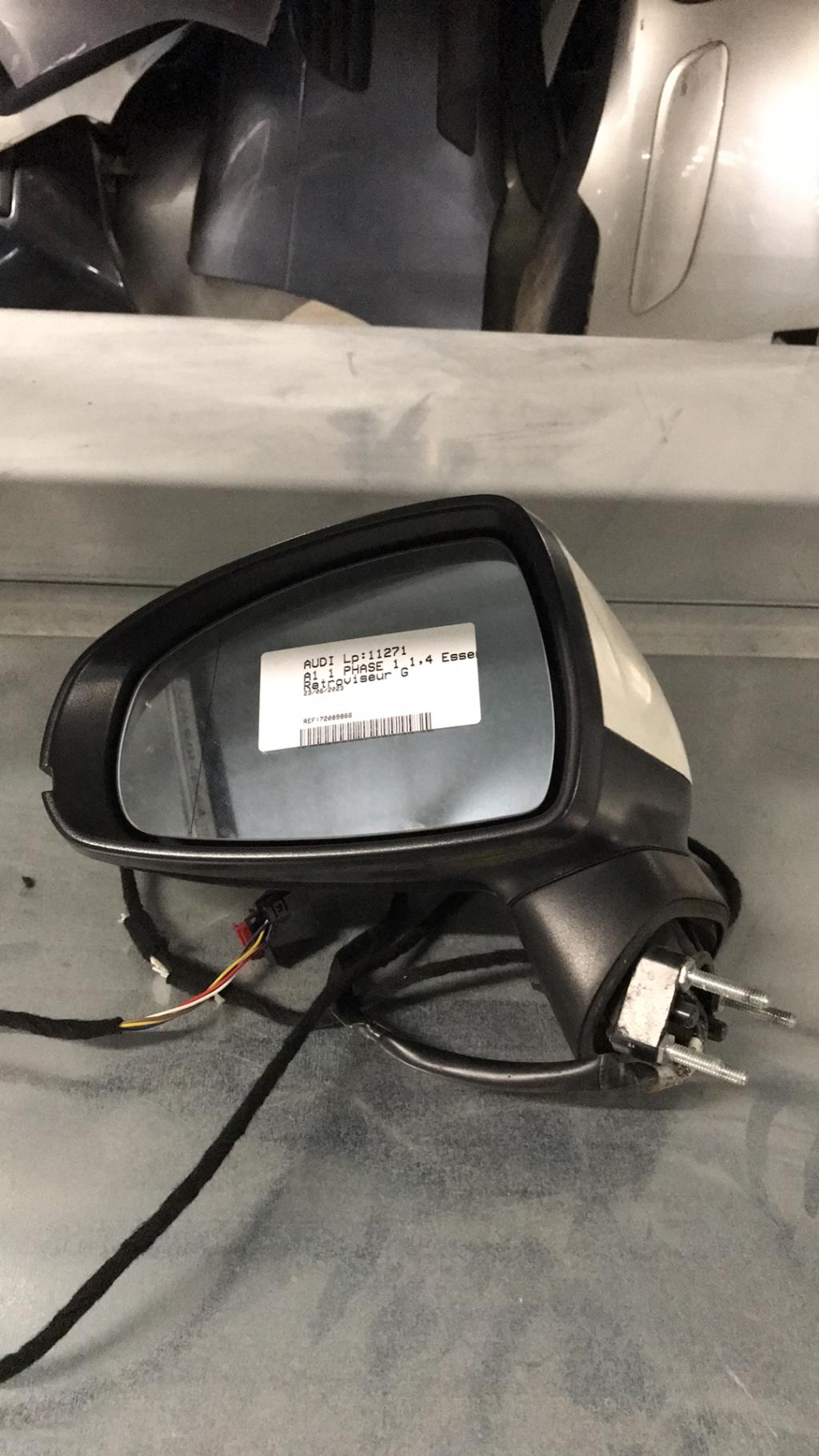 Retroviseur gauche AUDI A1 1 PHASE 1 Essence - 1