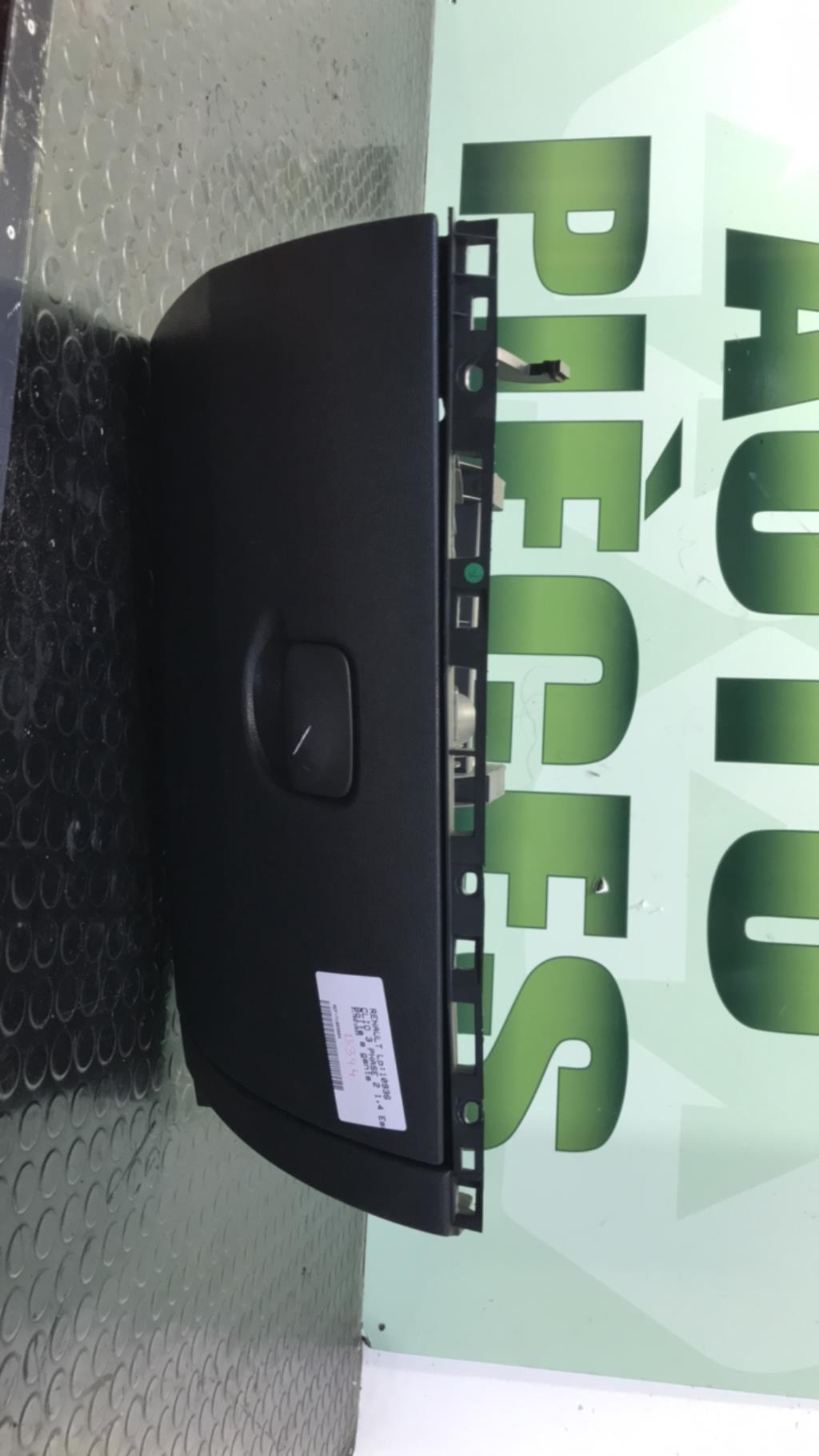 Boite a gants RENAULT CLIO 3 PHASE 2 Essence - 1