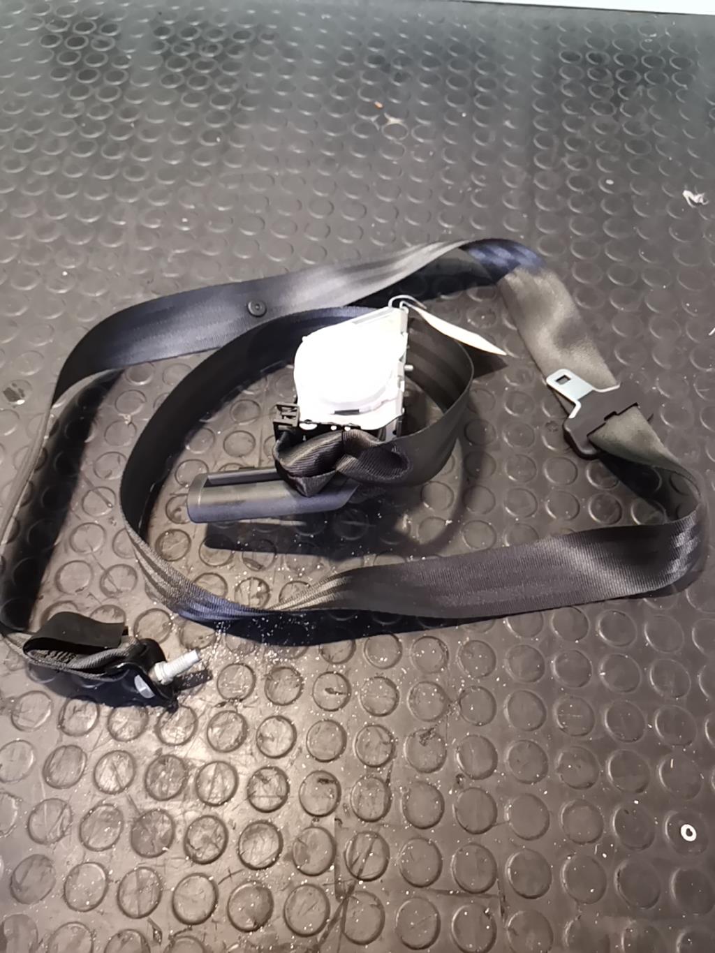 Ceinture arriere droit CITROEN C5 2 Diesel - 1