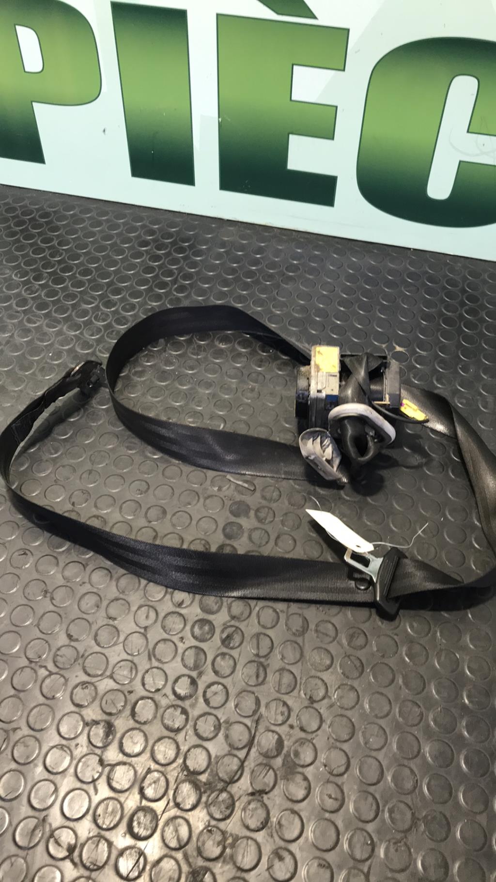 Ceinture avant gauche VOLKSWAGEN GOLF 4 Diesel - 1
